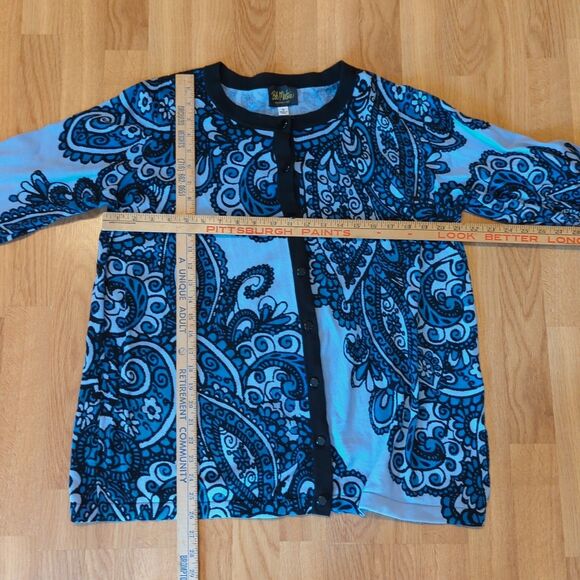 Bob Mackie Cardigan Sweater Womens 1X Blue Black Paisley Wearable Art Button Up - Picture 2 of 7